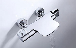 马桶冒水泛臭味 多与管道不畅有关